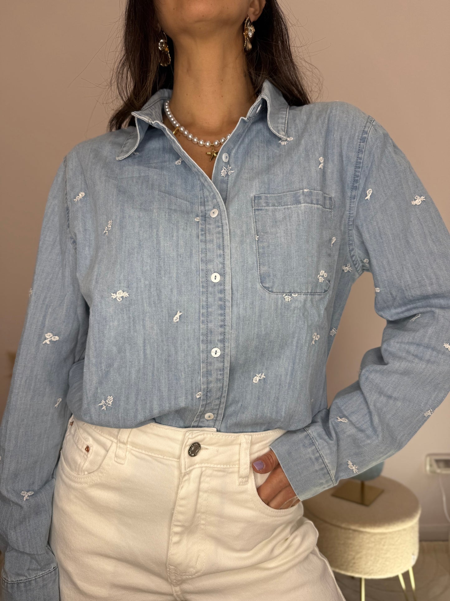 Camicia in denim ricamata