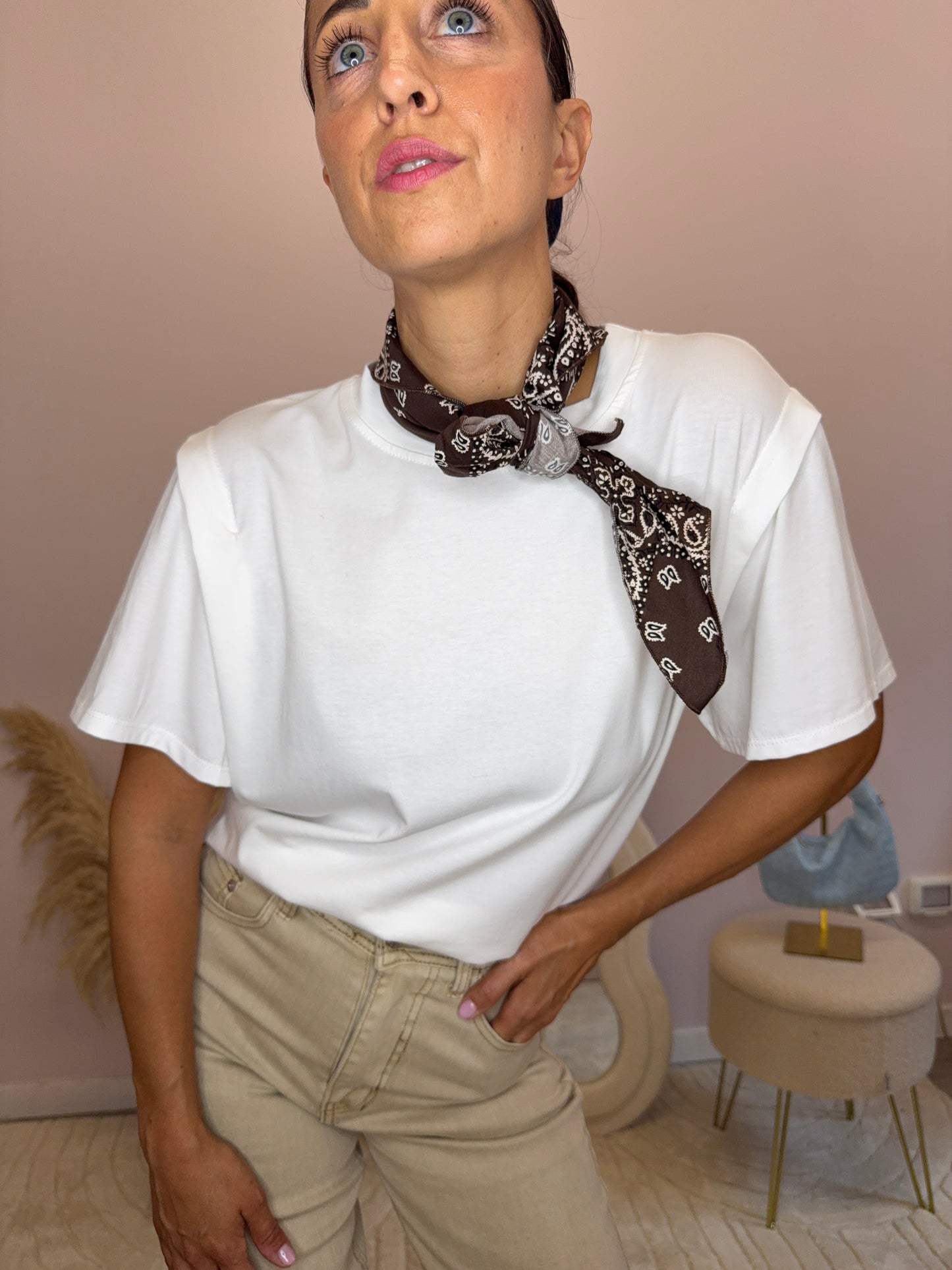 T-shirt con bandana