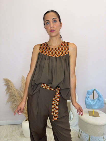 Blusa ricamo geometrico